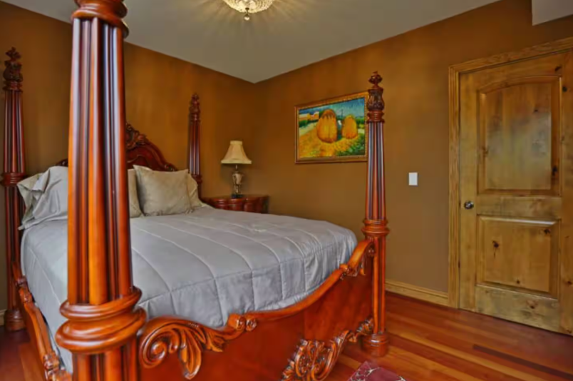 King bedroom 4